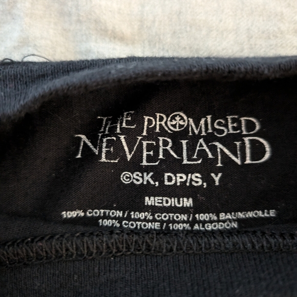 Promised Neverland Tee sz Small - Picture 3 of 3